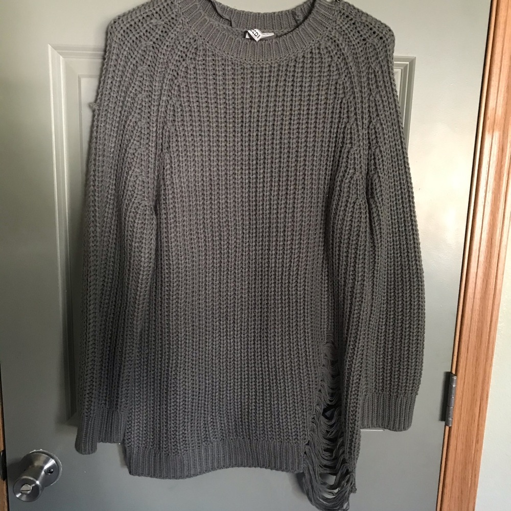 Grey sweater